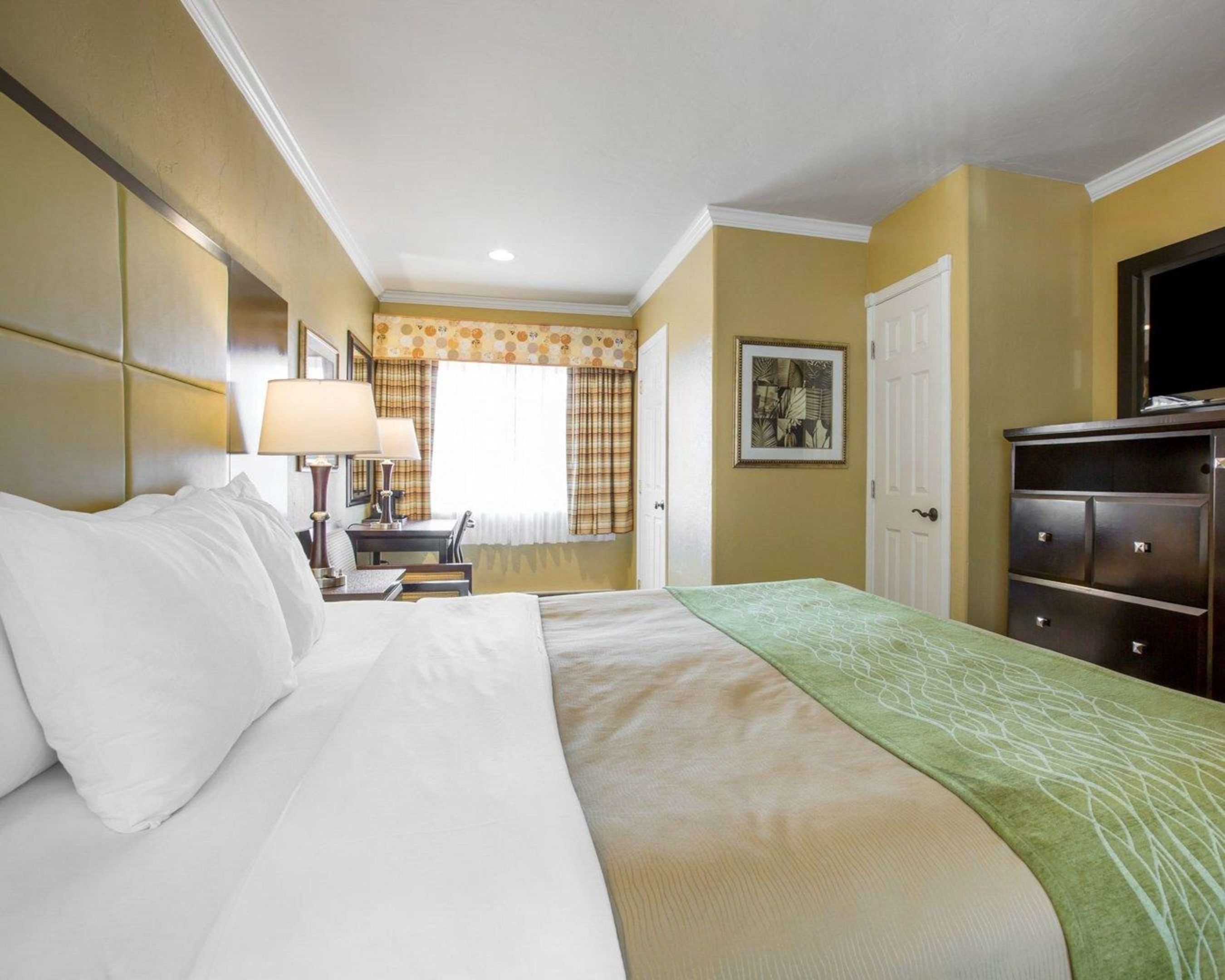 comfort inn carmel by the sea