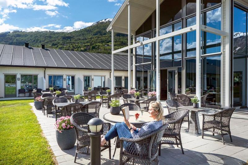 valldal fjordhotell by classic norway hotels