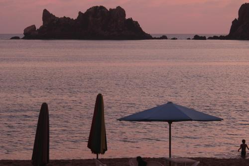 Las Arenas Bungalows Melaque,,3 star