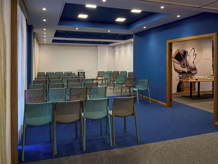 hotel euro suite curitiba batel by nacional inn