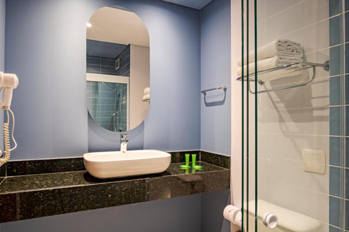 hotel euro suite curitiba batel by nacional inn