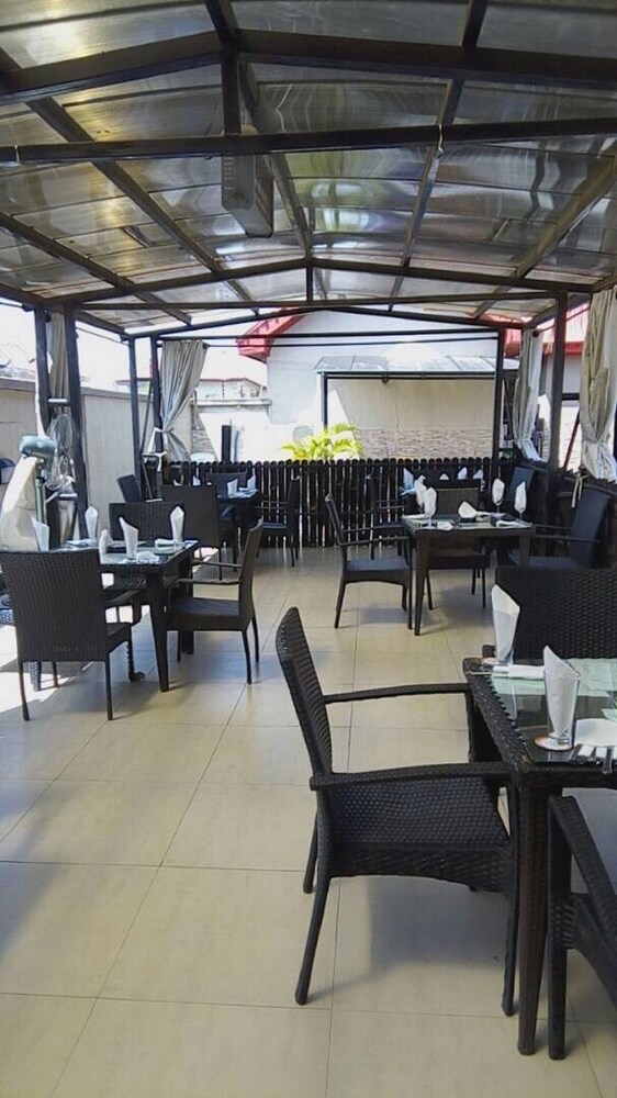o jays guest house