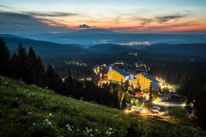 Rila Hotel Borovets,Belchin>>Bansko,4 star