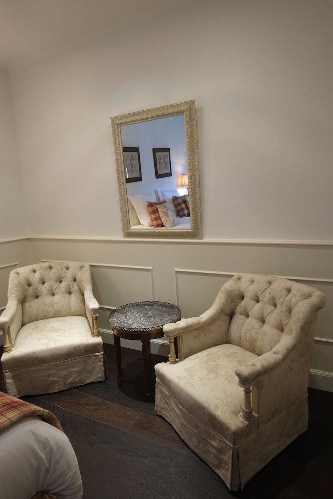 pand 17 charming guesthouse