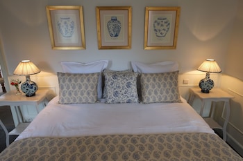 pand 17 charming guesthouse