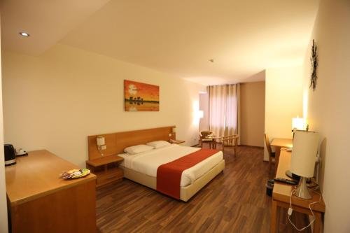 caesar hotel ramallah