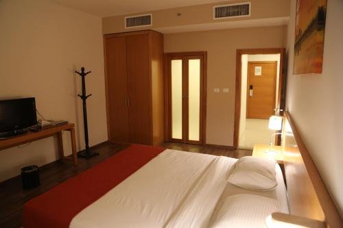 caesar hotel ramallah