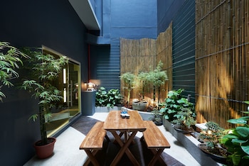 hotel bencoolen hong kong street