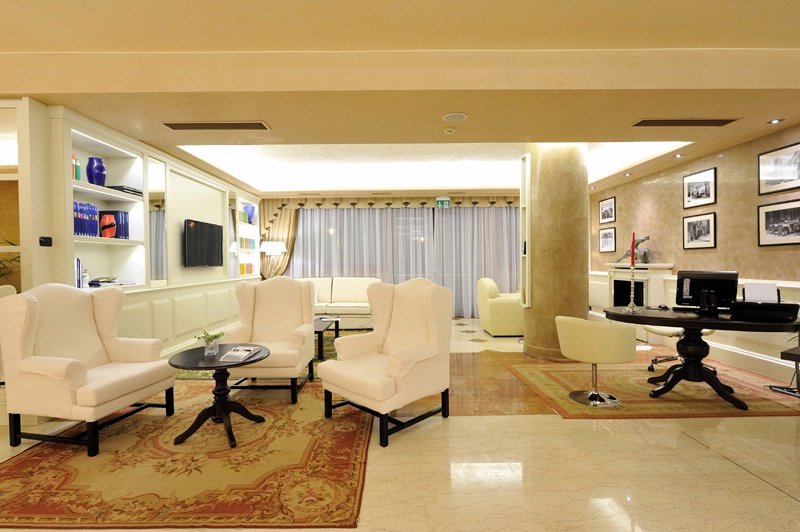 hotel roxy plaza