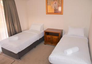 higgins lane motel