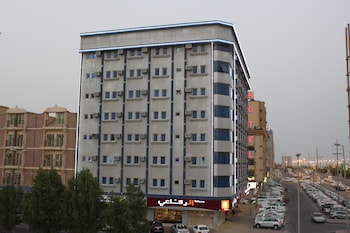 four seasons hotel apartments