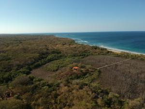Cabinas Las Olas,Guanacaste>>Avellanas Beach,3 star