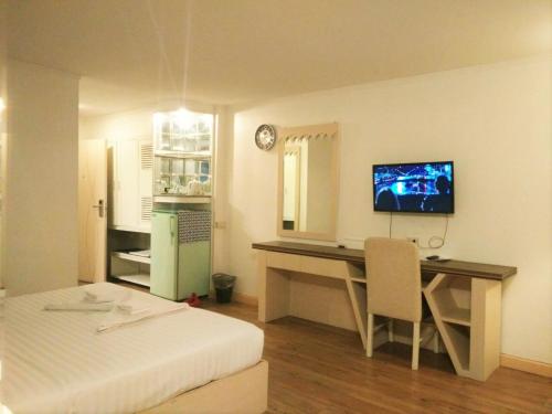 the pacific cool chic