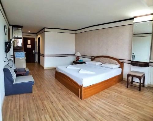 the pacific cool chic