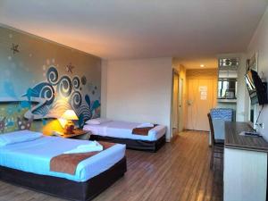 the pacific cool chic