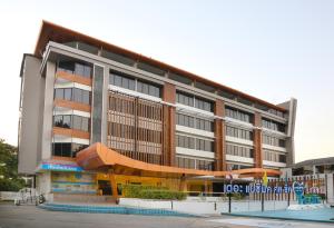 the pacific cool chic