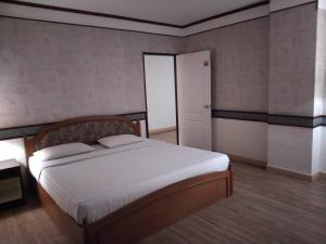 the pacific cool chic