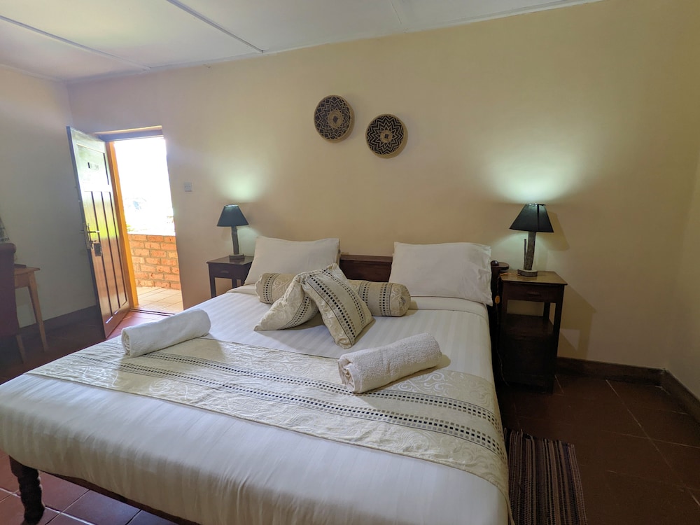 lawns hotel
