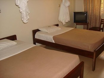 acholi inn