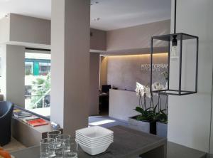 mediterraneo hotel and suites