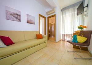 mediterraneo hotel and suites