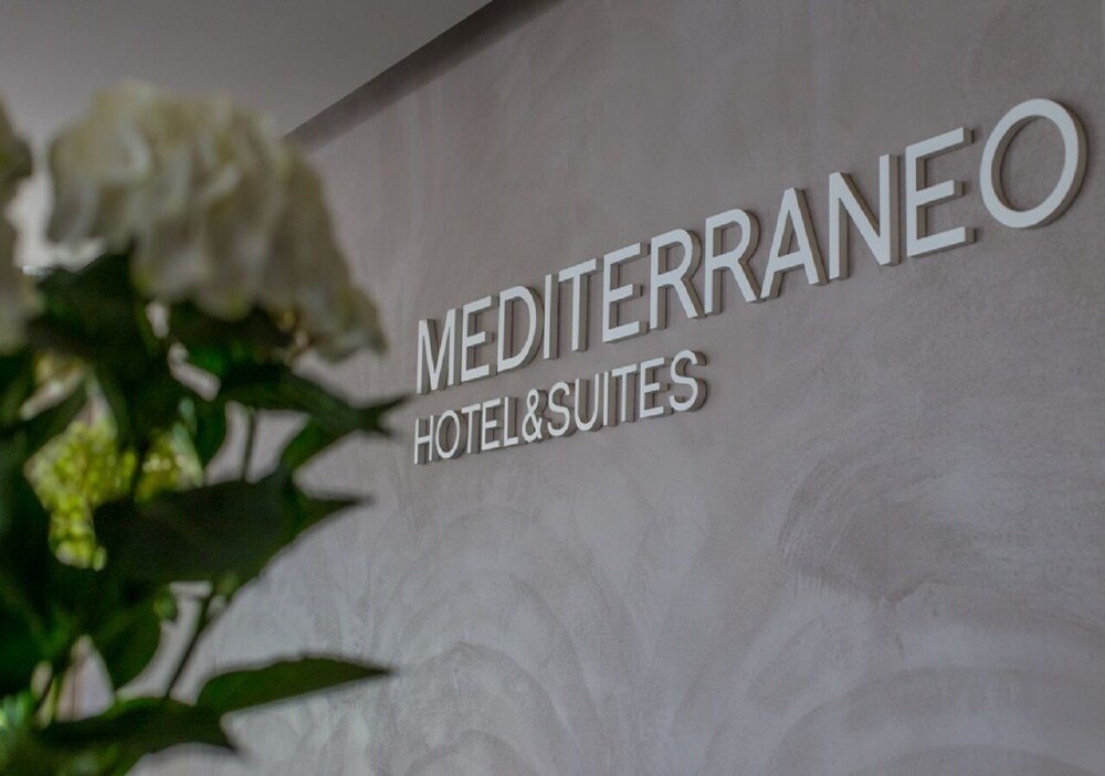 mediterraneo hotel and suites