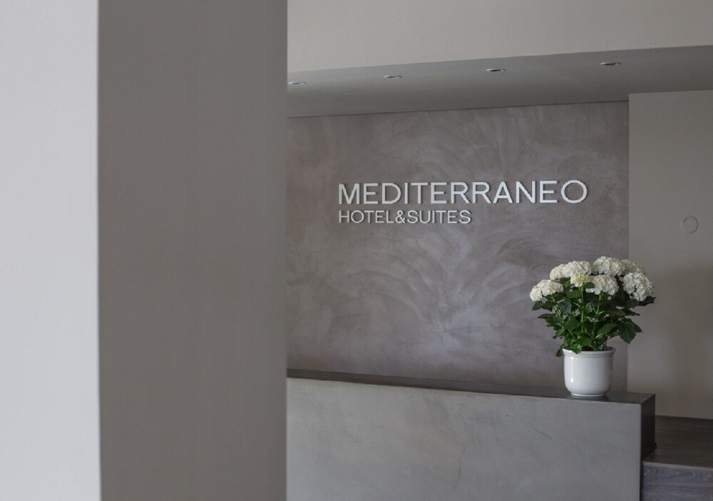 mediterraneo hotel and suites