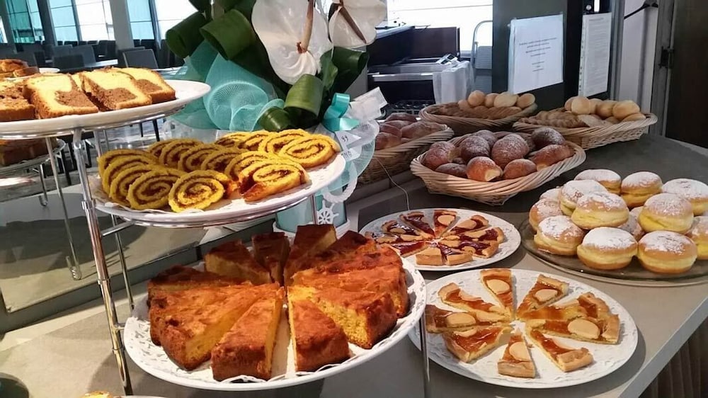 mediterraneo hotel and suites