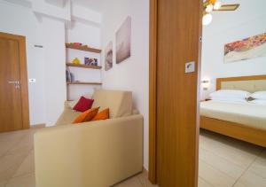 mediterraneo hotel and suites
