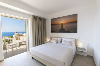Est Hotel,Brindisi>>Andria,4 star