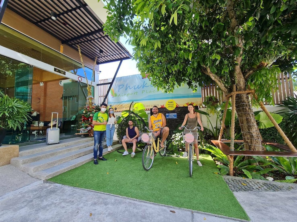 phuket airport place