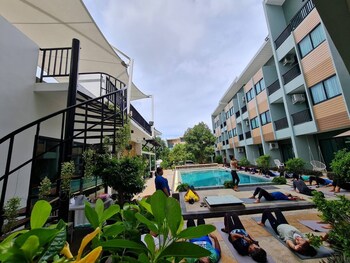 phuket airport place