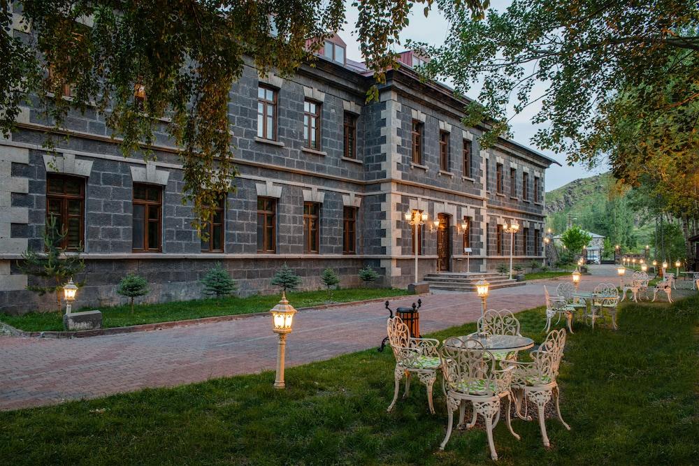 hotel katerina sarayi