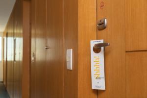 golden tulip macae
