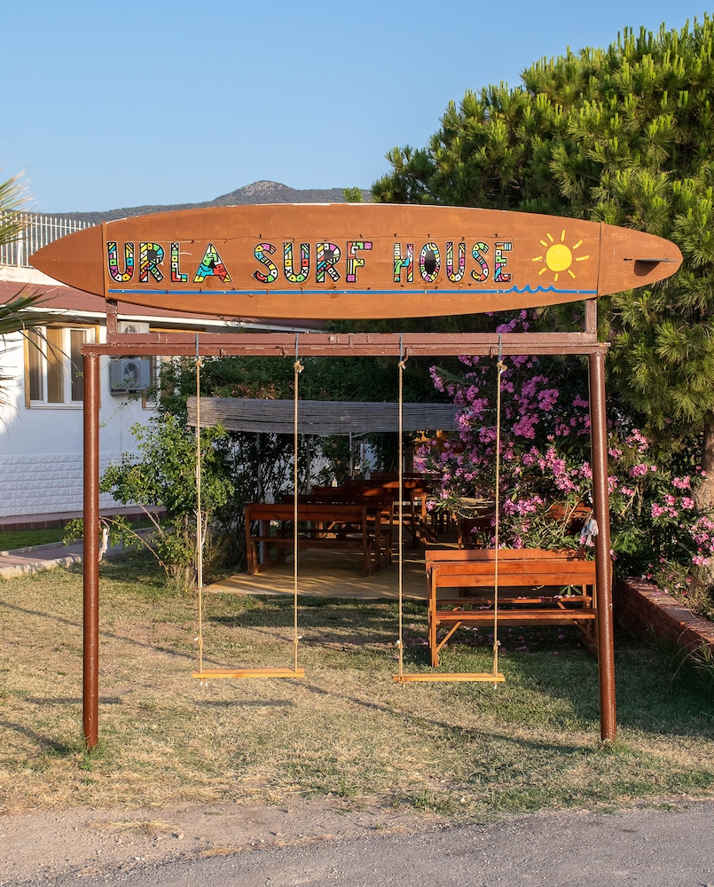 urla surf house
