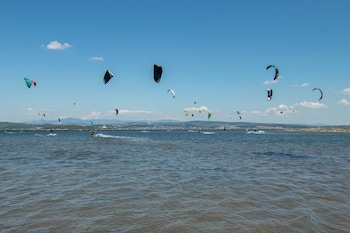 Urla Surf House,Urla>>Izmir,1 star