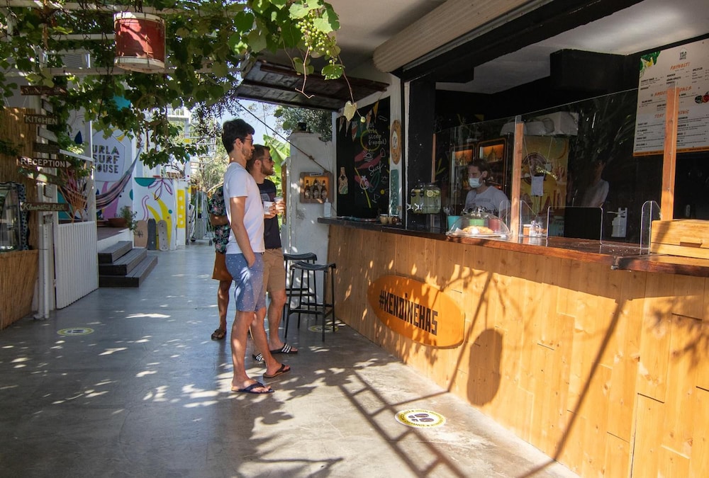 urla surf house