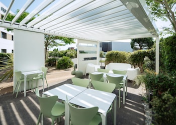 ibis styles les sables olonne sur mer