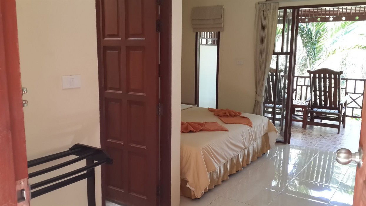 rattana guesthouse and bungalow