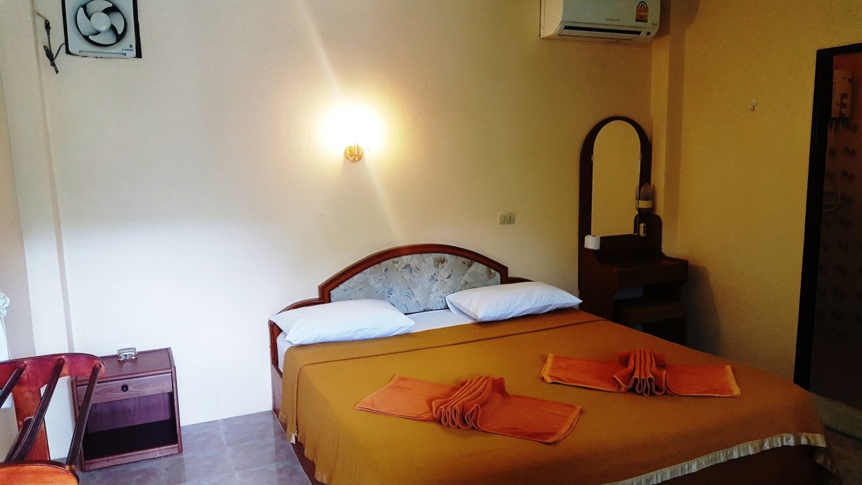 rattana guesthouse and bungalow