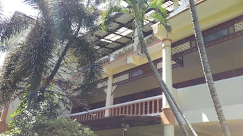 rattana guesthouse and bungalow