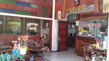 rattana guesthouse and bungalow