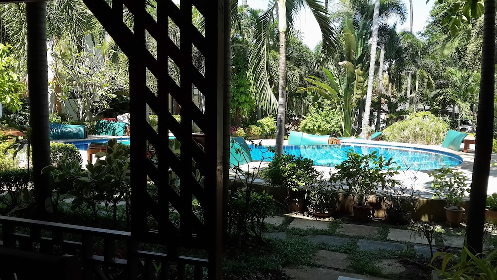 rattana guesthouse and bungalow