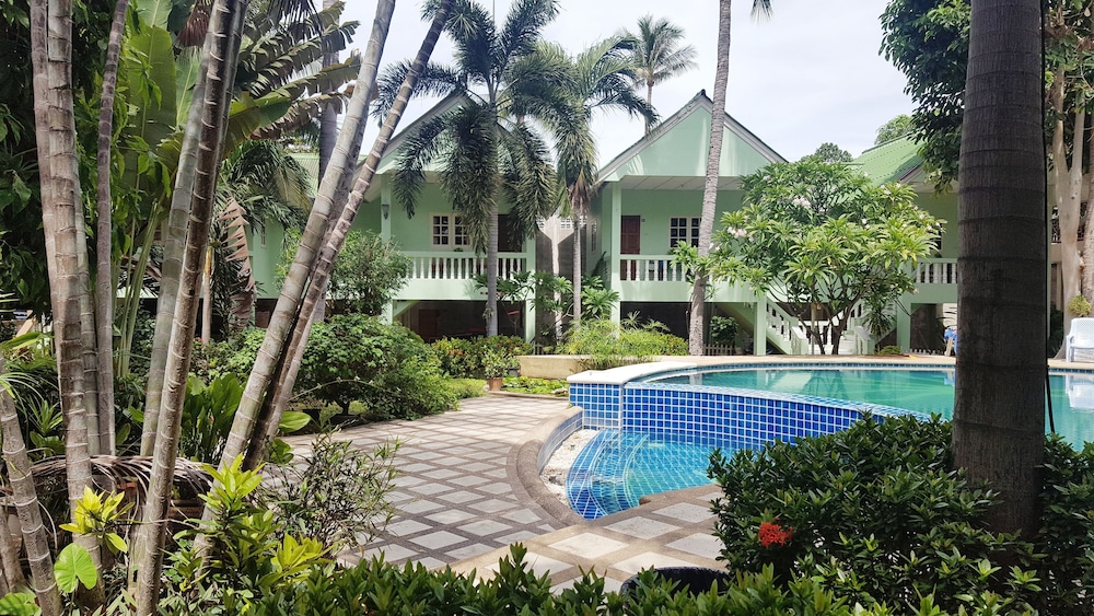 rattana guesthouse and bungalow
