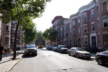 Morris Guest House - Adults Only,New York>>Bronx,3 star