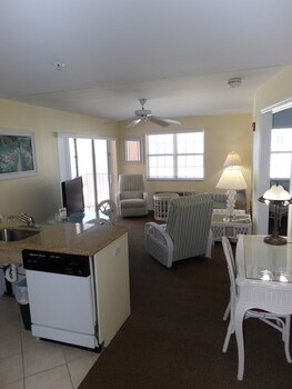 edison beach house