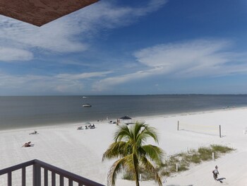 edison beach house
