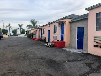 la petite rouge motel