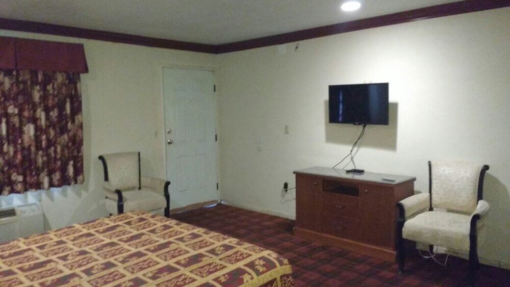 La Petite Rouge Motel,Lemon Grove>>La Mesa,2 star