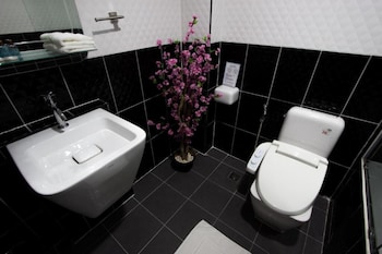 sakura sky residence